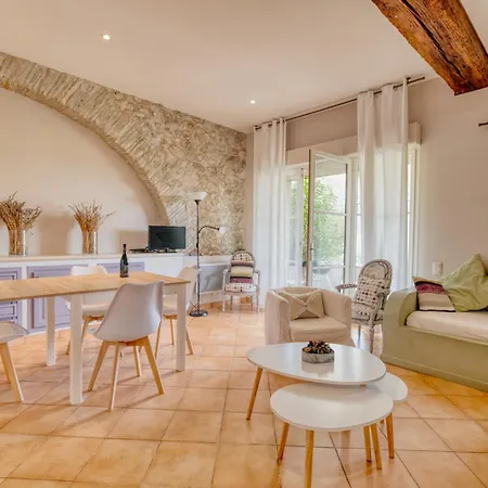 Gasthof Chateau La Villatade
