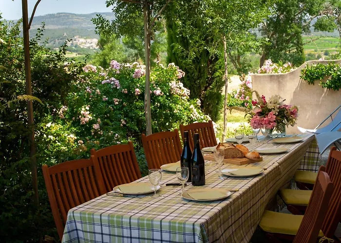 Chateau La Villatade